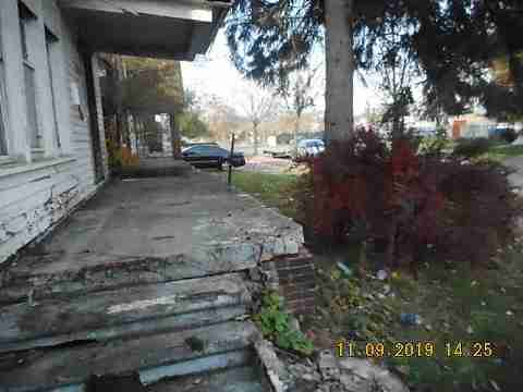 9393 Mendota (19)_m.jpg